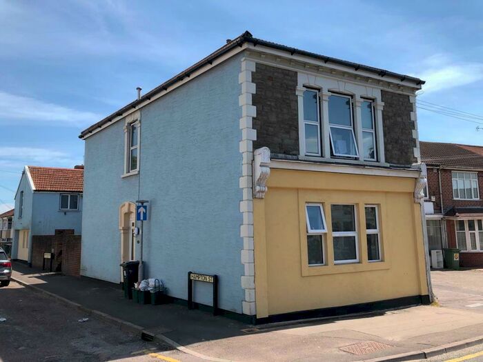 House To Rent In Downend Road, Bristol, BS15