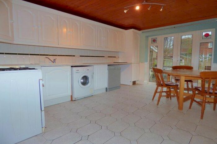 3 Bedroom Property To Rent In Glenmere, Basildon, SS16