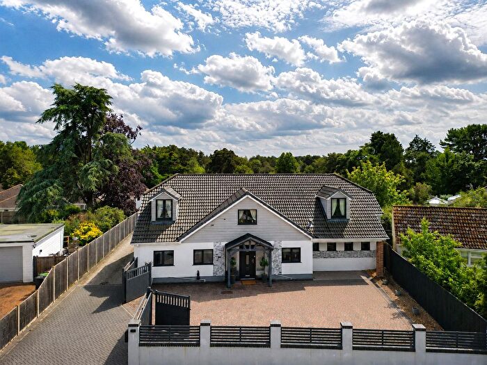 5 Bedroom Detached House For Sale In Oaks Drive, St. Leonards, Ringwood, BH24
