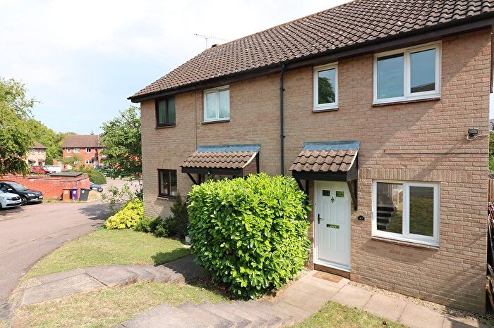 2 Bedroom Semi-Detached House To Rent In The Paddocks, Codicote, SG4