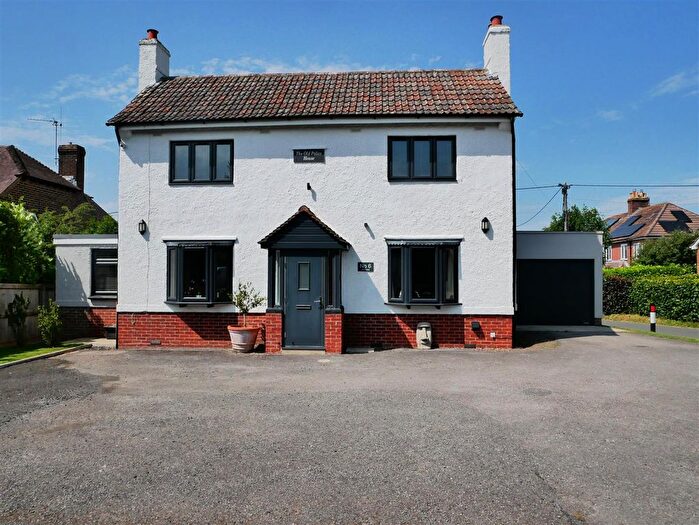 3 Bedroom Detached House For Sale In Main Road, Cherhill, Calne, SN11