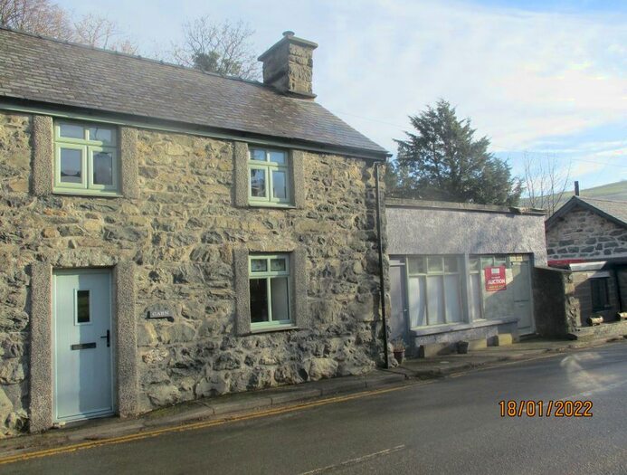 2 Bedroom Cottage For Sale In Garn, Garn, Llanuwchllyn, Bala, Gwynedd LL23