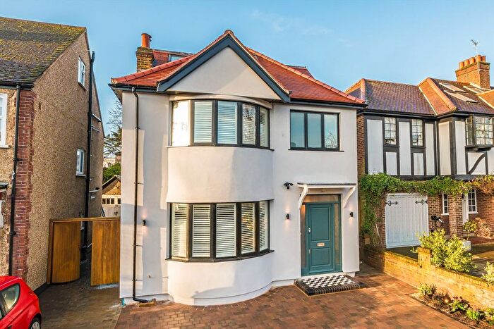 5 Bedroom Property For Sale In Cassilis Road, Twickenham, TW1