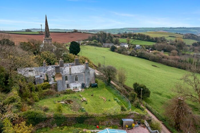 6 Bedroom Property For Sale In North Huish, South Brent, TQ10