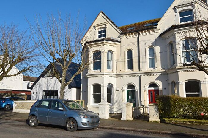 1 Bedroom Flat For Sale In St. Leonards Road, Hythe, CT21