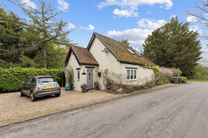 2 Bedroom Detached House For Sale In Hollow Hill Lane, Iver, Buckinghamshire, SL0