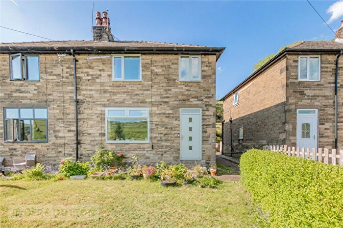 3 Bedroom Semi-Detached House For Sale In Fairfields Road, Holmbridge, Holmfirth, West Yorkshire, HD9