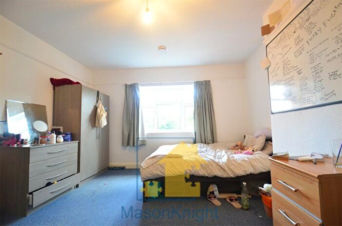 7 Bedroom Semi-Detached House To Rent In Gibbins Road, Selly Oak, B29