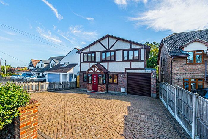 5 Bedroom Detached House For Sale In The Westerings, Hockley, SS5