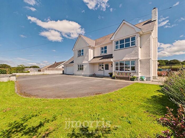 6 Bedroom Detached House For Sale In Ffostrasol, Llandysul, SA44