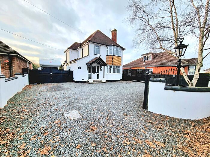 3 Bedroom Detached House To Rent In Salisbury Road, Totton, Southampton, SO40