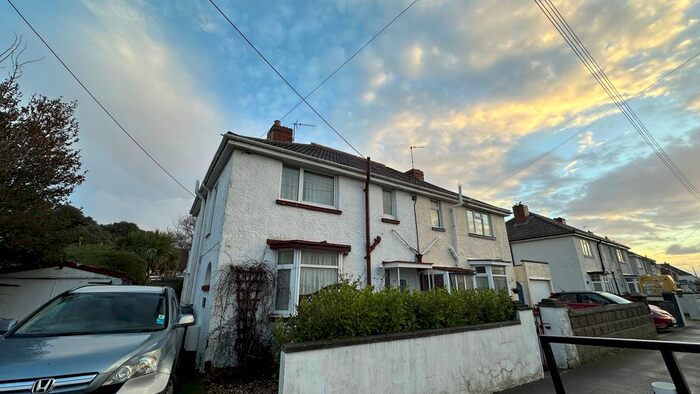 1 Bedroom Flat To Rent In Knowles Road, Clevedon, BS21