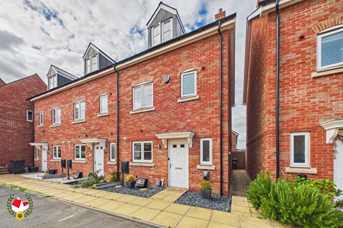 4 Bedroom End Of Terrace House For Sale In Emery Avenue, Gloucester, GL1