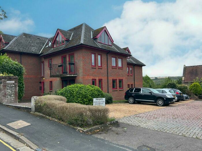 1 Bedroom Flat To Rent In Quarry Road, Chilcombe Heights Quarry Road, SO23