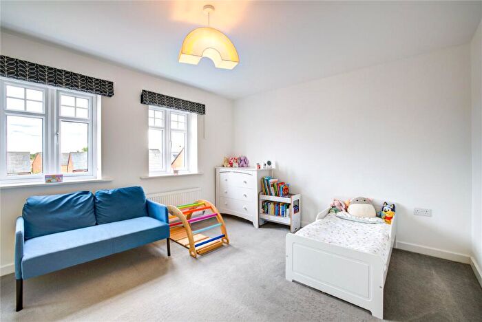 3 Bedroom Semi-Detached House For Sale In Sunningdale, Durham, DH1