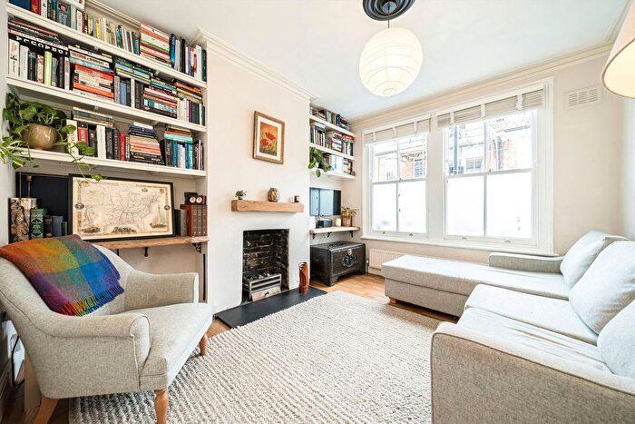 2 Bedroom Flat For Sale In Alberta Street, Walworth, SE17