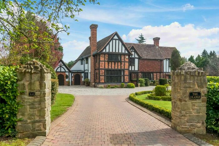 5 Bedroom Detached House To Rent In Tiddington Road, Stratford-upon-Avon, CV37