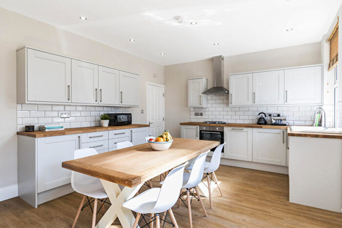 6 Bedroom House To Rent In St. Michaels Road, Leeds, LS6