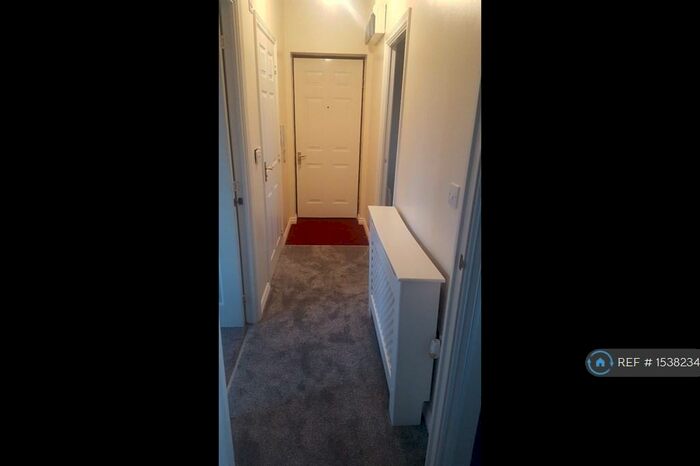 2 Bedroom Flat To Rent In Summerton Road, Oldbury, B69