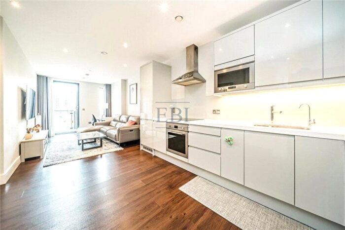 2 Bedroom Flat For Sale In Morello House, Leamouth Road, London, E14