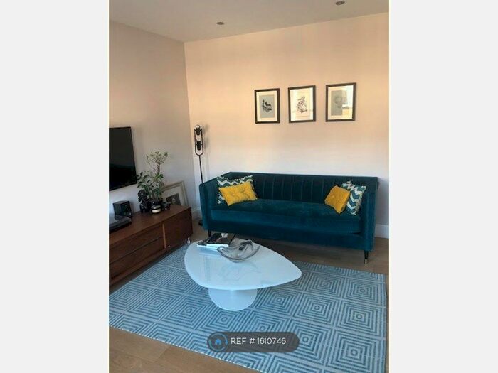 2 Bedroom Flat To Rent In Kingsley Avenue, London, W13