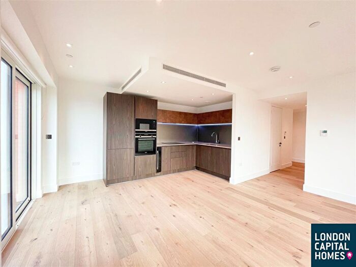 2 Bedroom Flat To Rent In Keybridge, A() Exchange Gardens, SW8