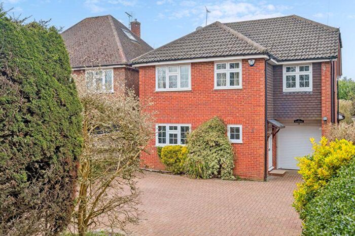 4 Bedroom Detached House For Sale In Rickmansworth Lane, Chalfont St Peter, SL9