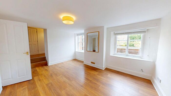 1 Bedroom Flat To Rent In Manor Court, High Street, Kidlington, Oxfordshire, OX5