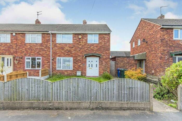 3 Bedroom House To Rent In Warrenne Close, Dunscroft, Doncaster, South Yorkshire, DN7