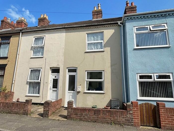 3 Bedroom Terraced House For Sale In Century Road, Cobholm, Great Yarmouth, NR31