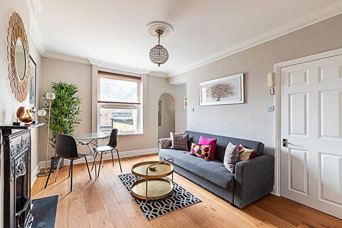 1 Bedroom Flat To Rent In Maclise Road, London, W14