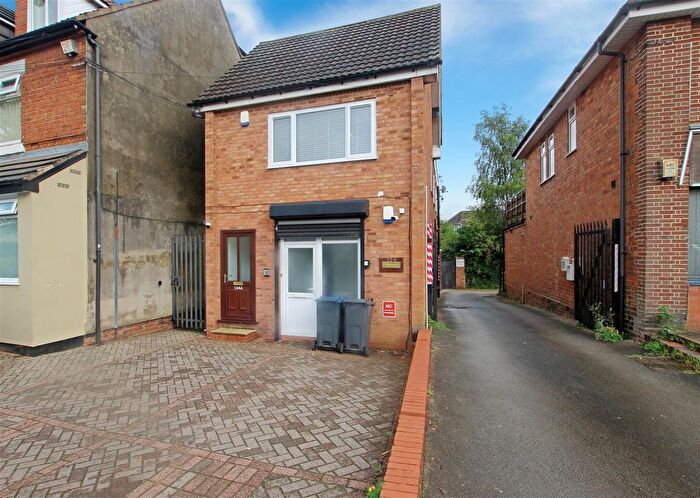 2 Bedroom Flat To Rent In Priory Road, Hall Green, Birmingham, B28