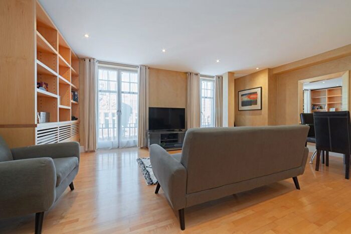 2 Bedroom Flat For Sale In Clarendon Court, London, W9