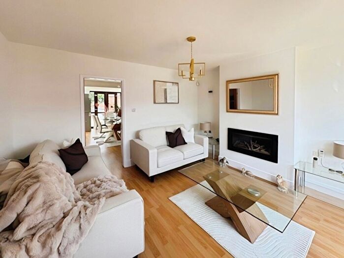 2 Bedroom Semi-Detached House For Sale In York Avenue, Sandiacre, Nottingham, Derbyshire, NG10