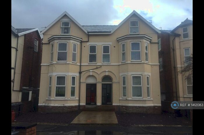 2 Bedroom Flat To Rent In Irving Street, Southport, PR9