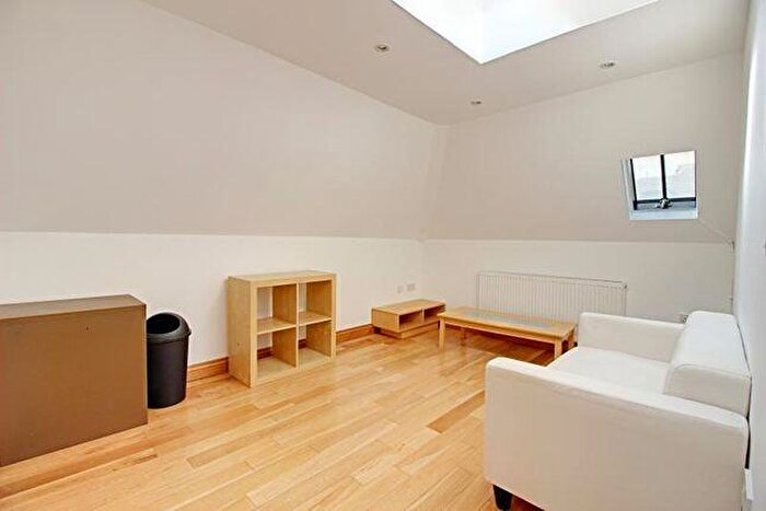 1 Bedroom Apartment To Rent In Ossulton Way, Hampstead Garden Suburb, N2