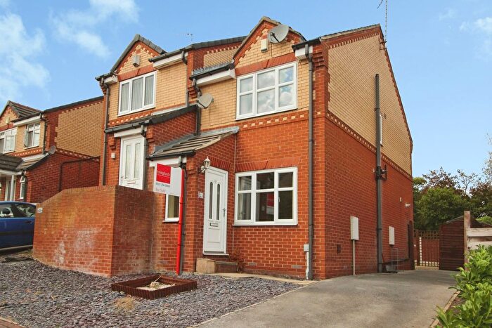 2 Bedroom Semi-Detached House For Sale In Kingfisher Mews, Leeds, West Yorkshire, LS27