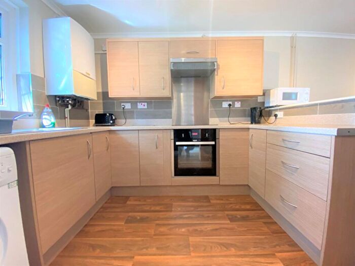 4 Bedroom Bungalow To Rent In Bed Student House - Ulcombe Gardens, Ukc, CT2