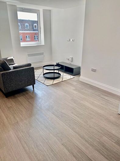 1 Bedroom Flat To Rent In George House, George Street, Wakefield, WF1