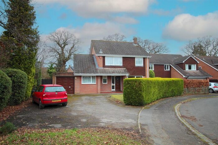 3 Bedroom Detached House To Rent In New Forest Drive, Brockenhurst, SO42