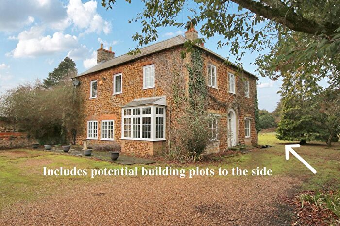 4 Bedroom Detached House For Sale In Lynn Road, Setchey, PE33