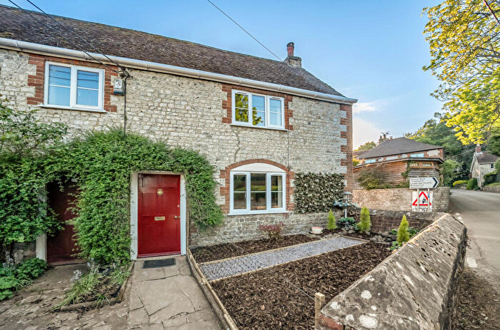 1 Bedroom Character Property For Sale In High Street, Sutton Veny, Sutton Veny, BA12
