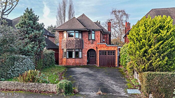 3 Bedroom Detached House For Sale In Jordan Road, Sutton Coldfield, West Midlands, B75