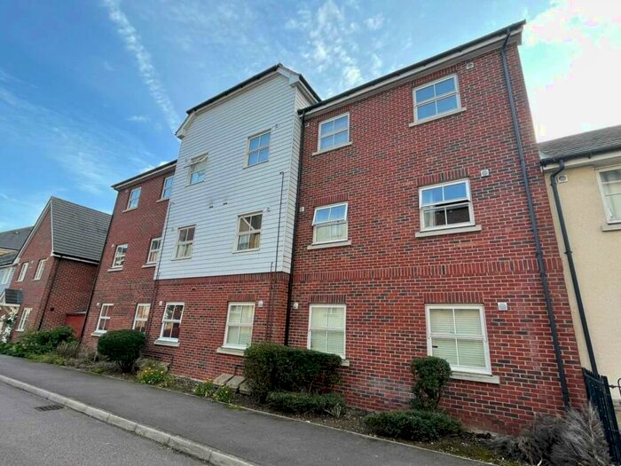 2 Bedroom Apartment To Rent In Sheep Way, Redhouse Park, MK14
