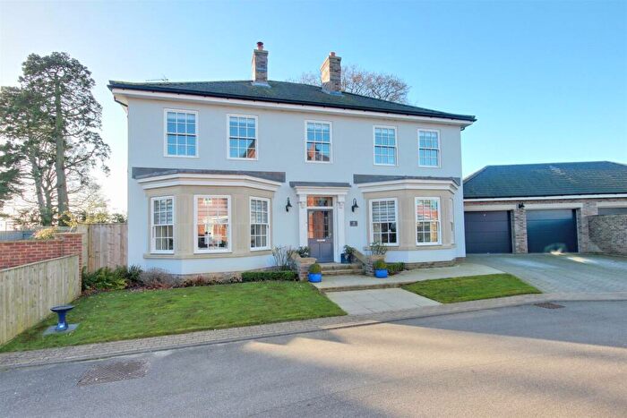 4 Bedroom House To Rent In Old College Drive, Beverley, HU17