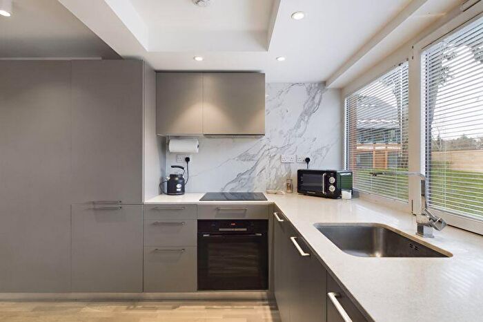 2 Bedroom Detached House To Rent In Cryers Hill, High Wycombe, HP15