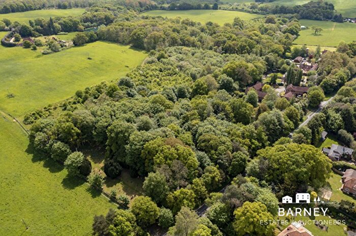 Land For Sale In The East Side Of Reading Road, Heckfield, RG27