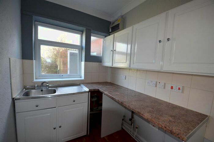 1 Bedroom Semi-Detached Bungalow To Rent In Shrublands Way, Gorleston, Great Yarmouth, NR31