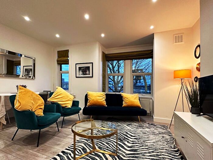 2 Bedroom Flat To Rent In Harley Road, London, NW10