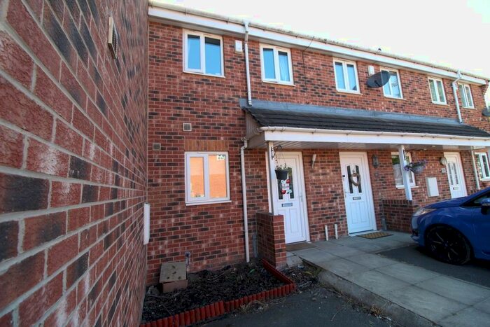 2 Bedroom Property To Rent In Milton Gardens, Pontefract, West Yorkshire, WF7